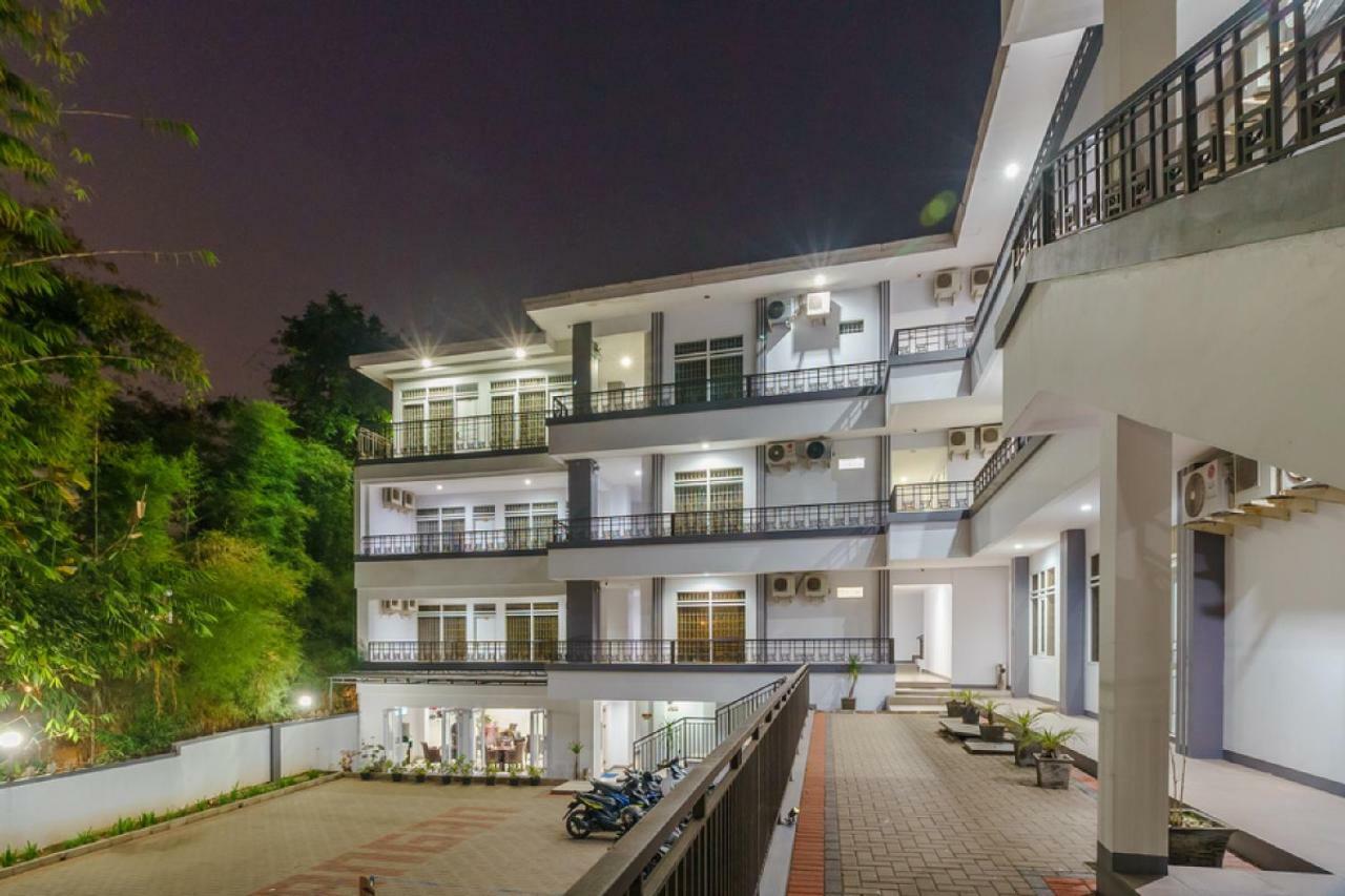 RedDoorz Plus near Sukajadi 2 Bandung Zewnętrze zdjęcie